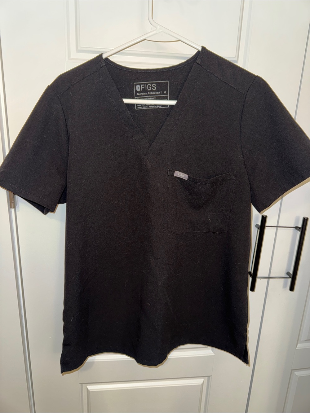 🔹MEDIUM FIGS CATARINA SCRUB TOP - Black